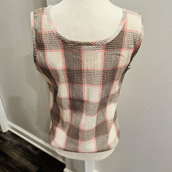 Giselle Apparel Multicolor Plaid Round Neck Sleeveless Smocked Blouse Size XL - Picture 3 of 4